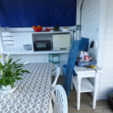 Mobilhome Vue Mer Camping Kon Tiki Campeggio Saint-Tropez